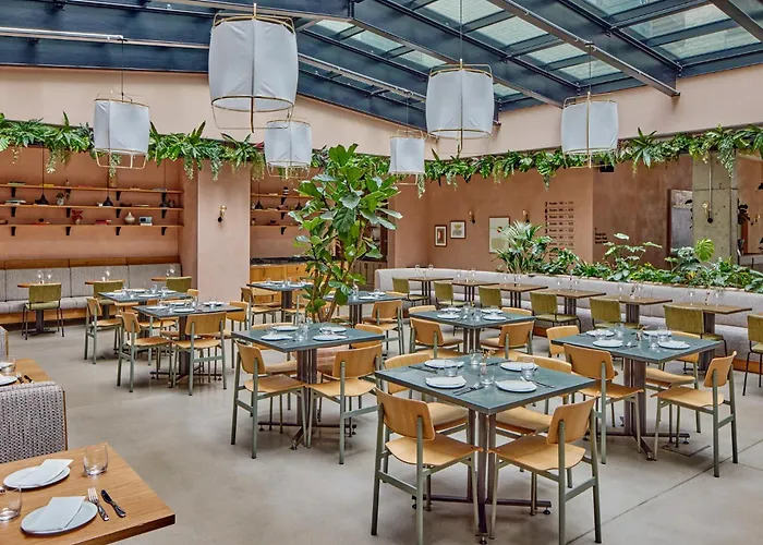 Beckett Locke 4* דבלין