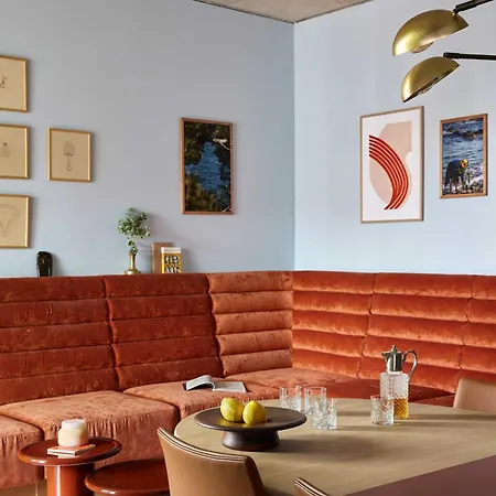 Beckett Locke Aparthotel 4*