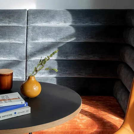 Aparthotel Beckett Locke 4*
